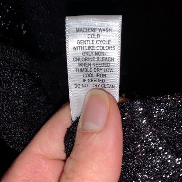 Kiara Flowy black lace tank - Picture 5 of 5